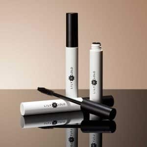 lily lolo mascara pestañas negra